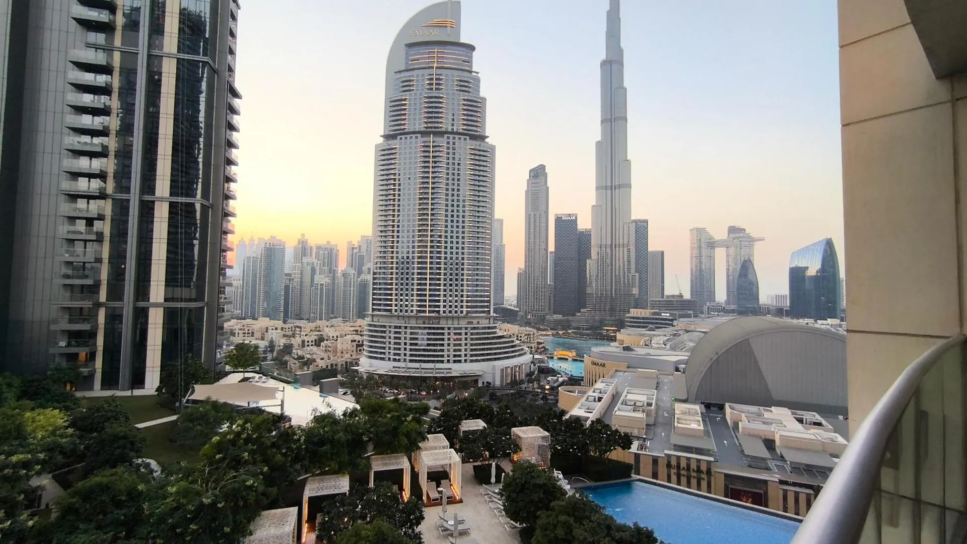 Luxurious 2-Bedroom Address Fountain Views Tower 2 Burj Khalifa View Дубай Апартаменты